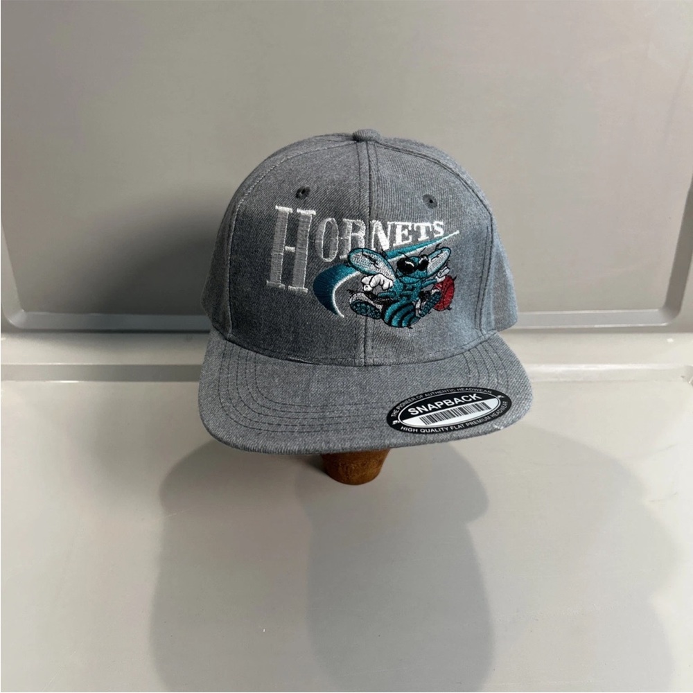 NBA Charlotte Hornets Snapback Hat Cap Embroidered Gray Canvas Denim Fabric OSFM